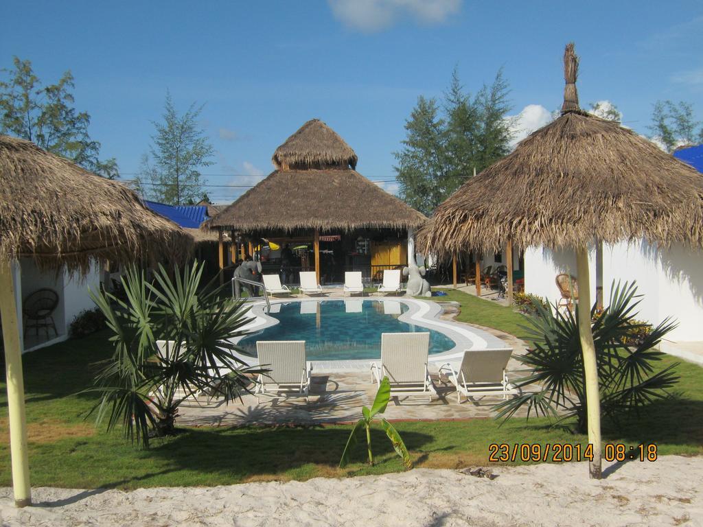Pat Pat Guesthouse Сиханоуквил Екстериор снимка