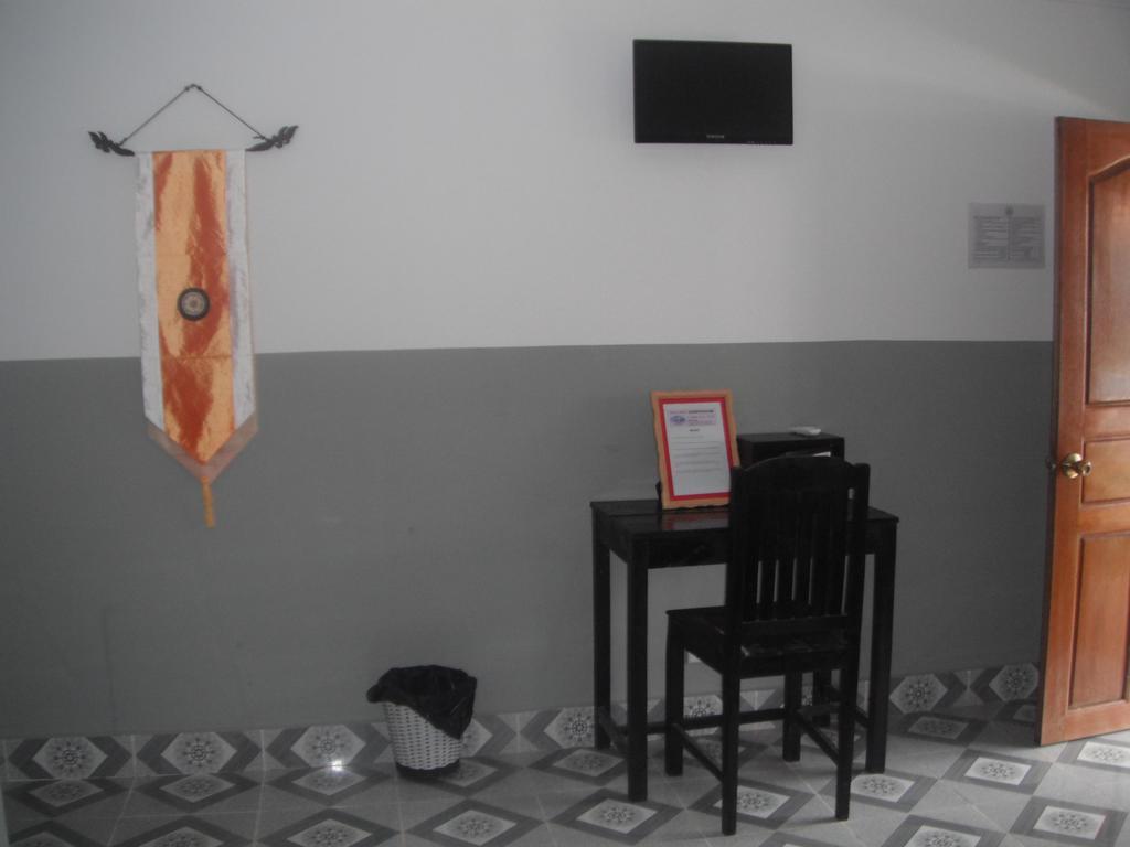 Pat Pat Guesthouse Сиханоуквил Екстериор снимка