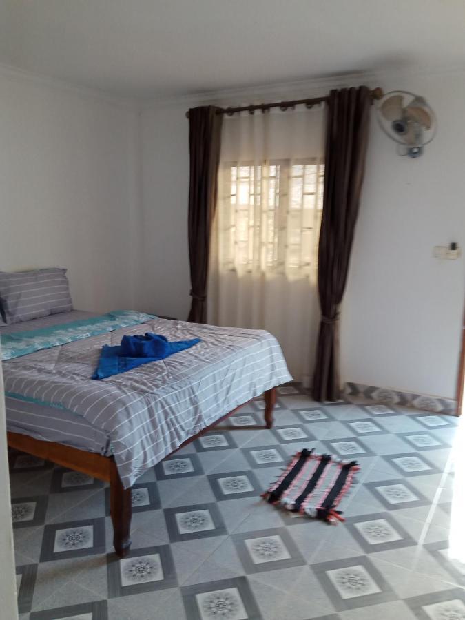 Pat Pat Guesthouse Сиханоуквил Екстериор снимка
